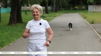 "Хочешь быть здоровым - бегай". История 87-летней белоруски, которая покорила 19 марафонов