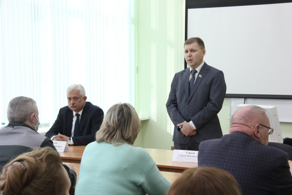 A member of the Council of the Republic met with the team of the NPP training center.